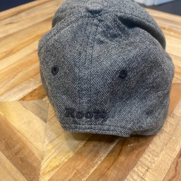 Roots Hat - Picture 2 of 2